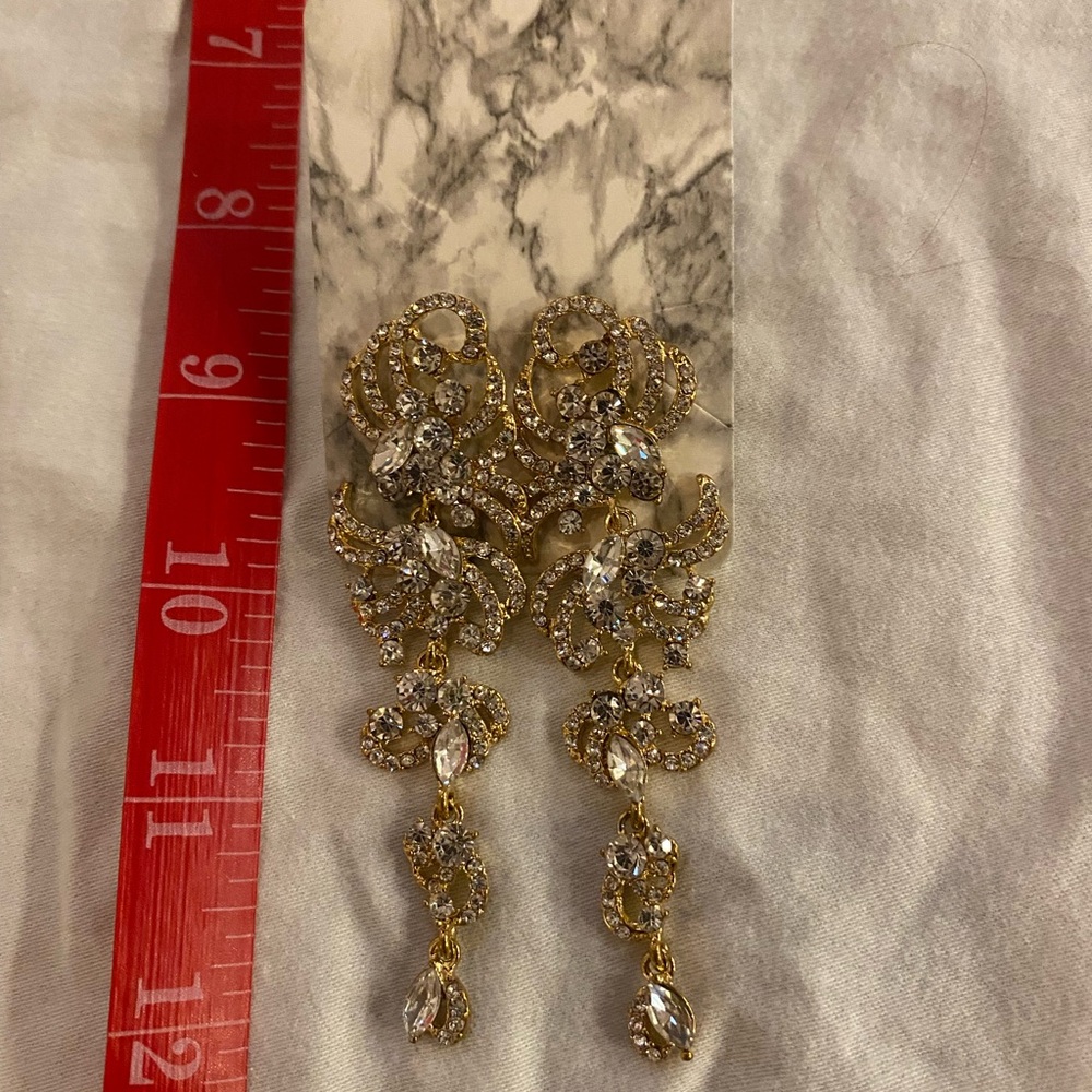 Gold dangle pageant earrings!
